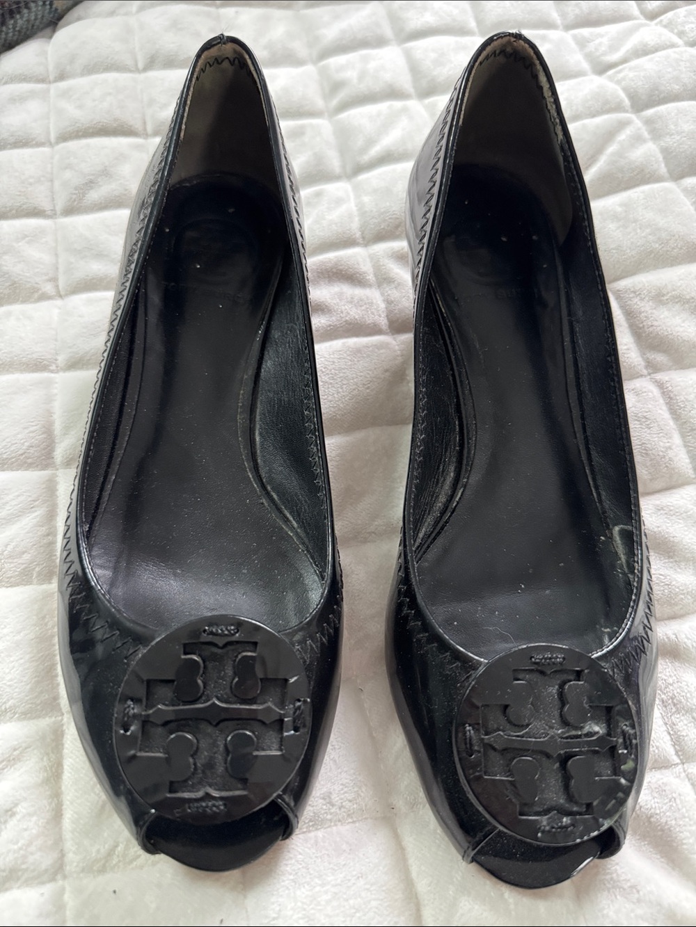 Tory Burch Black Patent Peep-Toe Logo wedges (Round Logo Medallion)